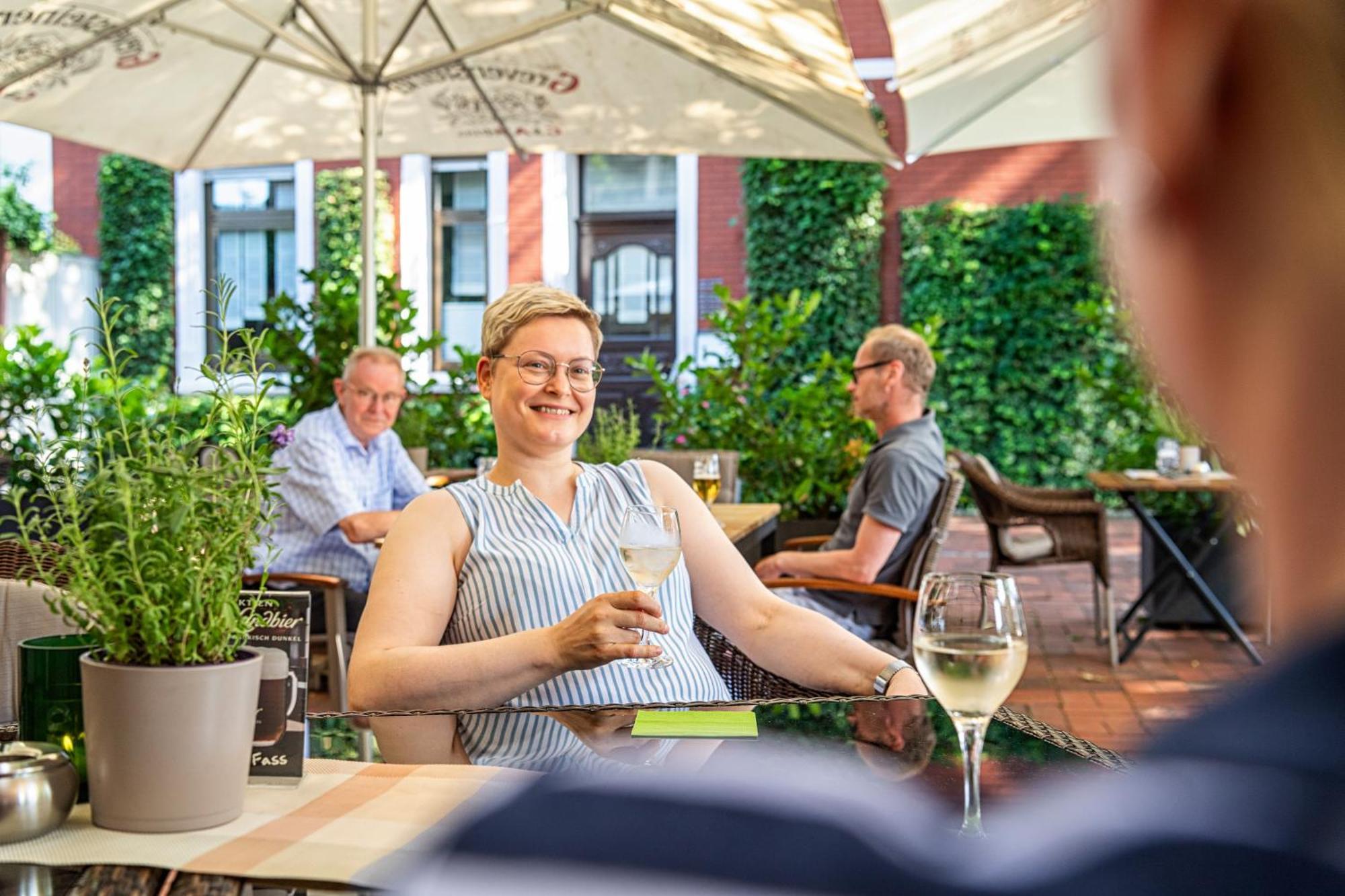 Hotel Restaurant "Zur Post" Holdorf Ngoại thất bức ảnh